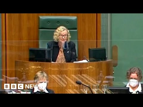 Australia’s female Speaker repeatedly called ‘Mr’ – BBC News