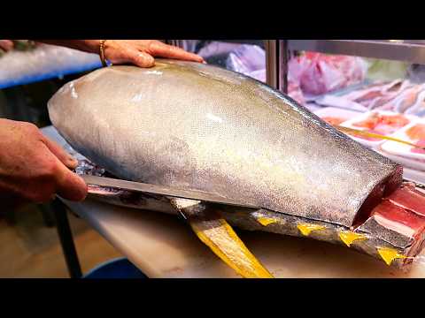 Japanese Street Food - GIANT YELLOWFIN TUNA Sashimi Okinawa Seafood Japan