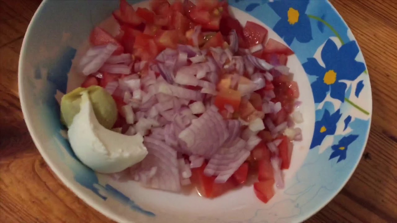 How to eat salted egg - YouTube