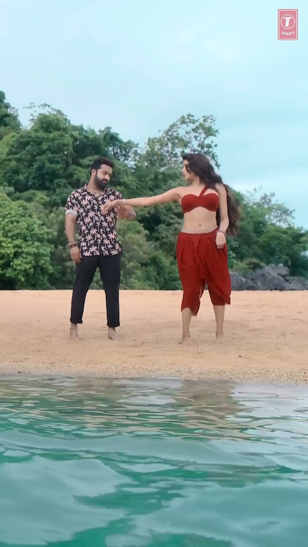 #Chuttamalle #Devara #NTR #janhvikapoor  #AnirudhRavichander #ShilpaRao #outnow #love #ytshots