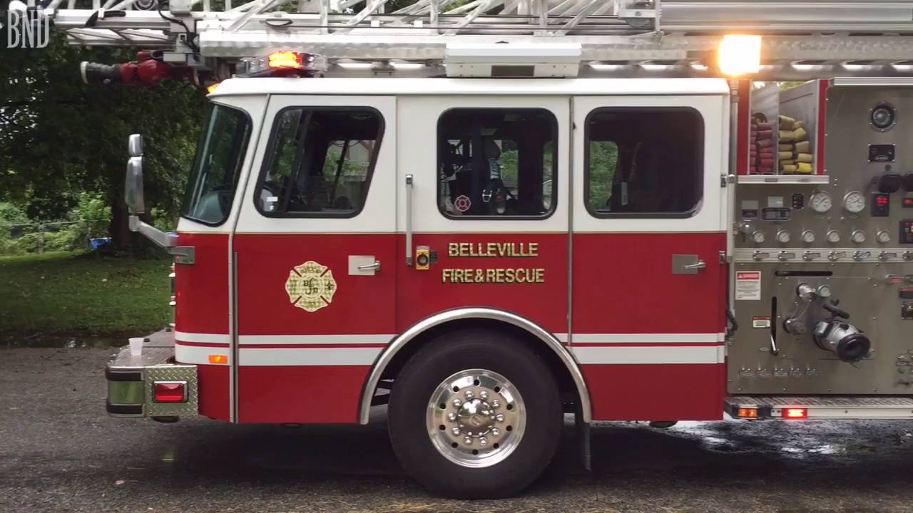 Belleville house fire - YouTube