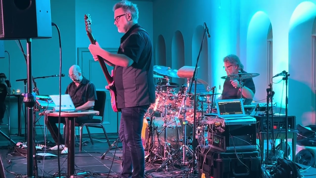 tu:NER featuring Trey Gunn, Pat Mastelotto and Markus Reuter