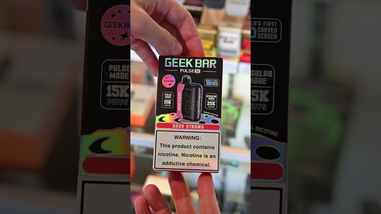 Sour Strawberry Geekbar