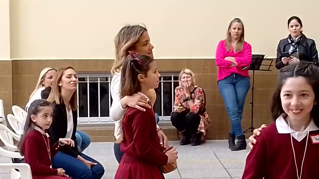 Comulgacion Bian con Carolina la madrina