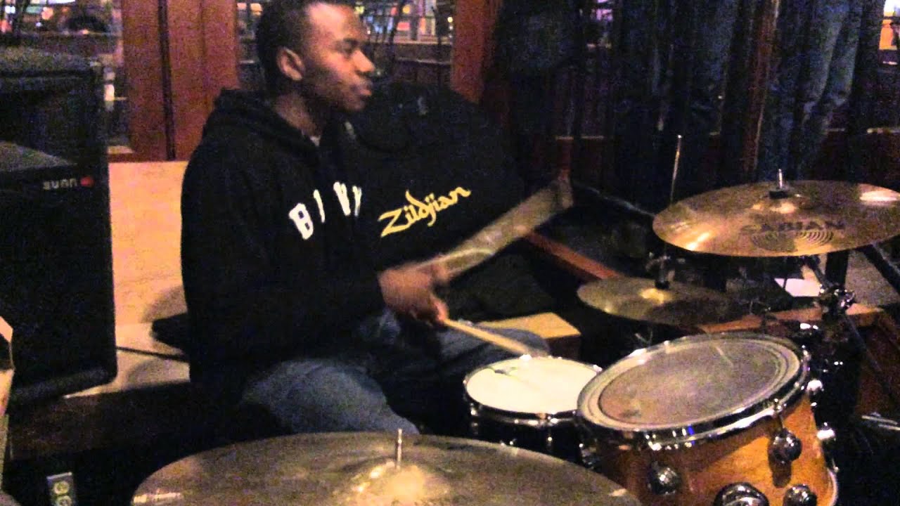 CannabiDroids/ Kelu @ Cafe On The Ave 02.21.14 part 4