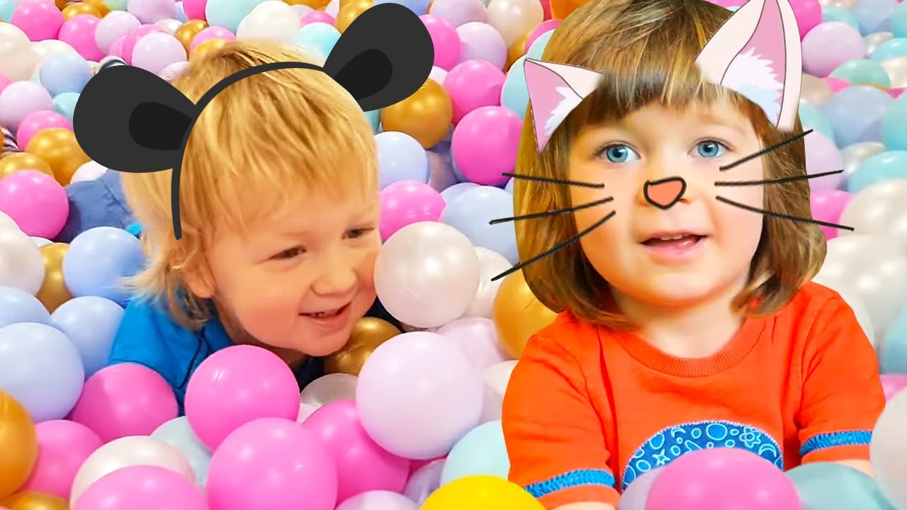 Jeux du chat et de la souris. Vlog de Bianca et Charles dans le parc d