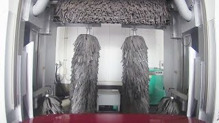 ホンダカーズの最新洗車機 / Car wash machine