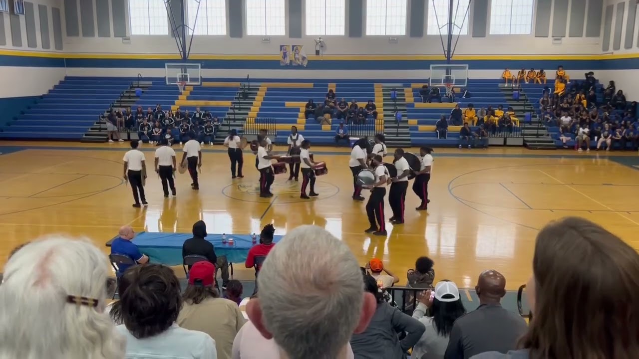 WSSU H2O Floorshow @ Eastern Guillford High School Drumline showcase