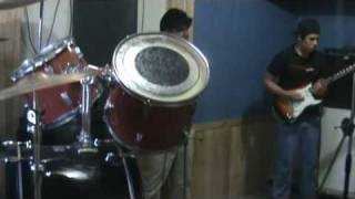 souls in pain, Ensayo