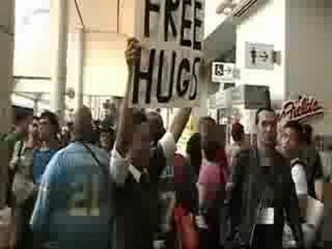 Free Hugs Comic-Con 2007