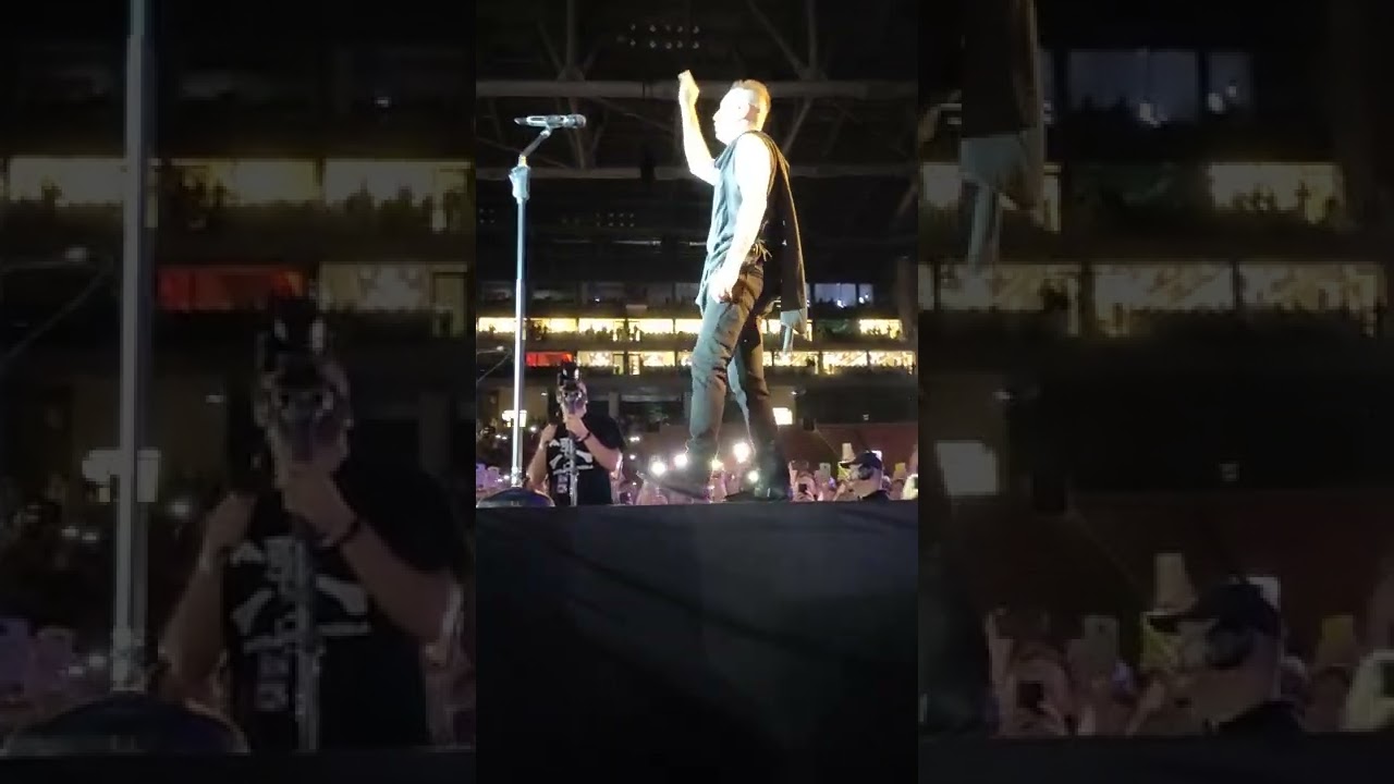 группа Звери 20.08.2022 втб арена - YouTube