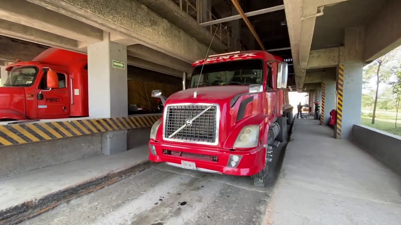 Modulando el cargamento en Holcim apasco Macuspana Tabasco
