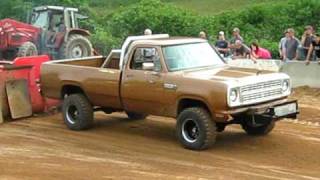 Kanawa Truck Pull 6-12-2010 007.AVI