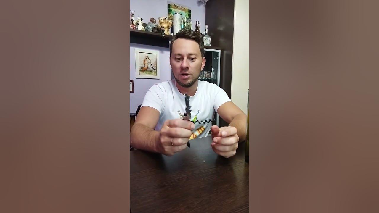 как открыть вино штопором - YouTube