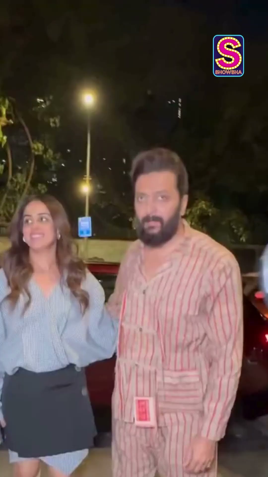 Adorable Couple Riteish Deshmukh \u0026 Genelia Serving Looks This Winter | Bollywood Power Couple | N18S
