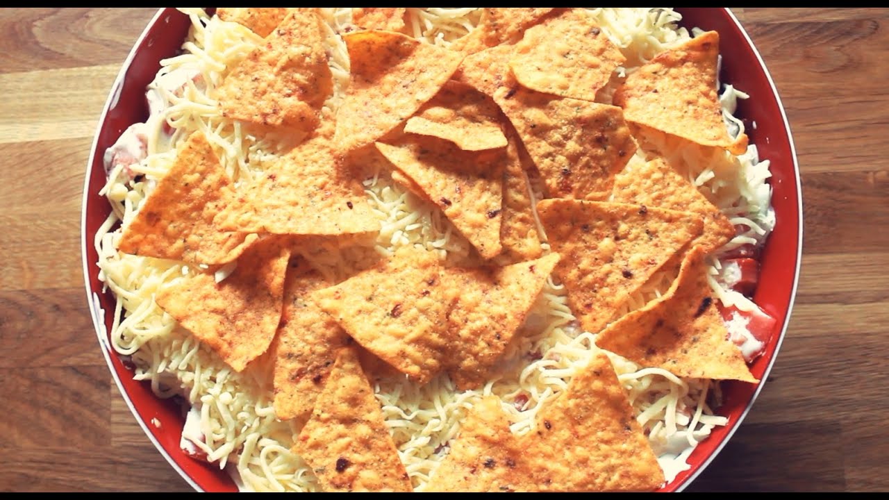 Mexikanischer Schichtsalat mit Tortilla Chips - YouTube