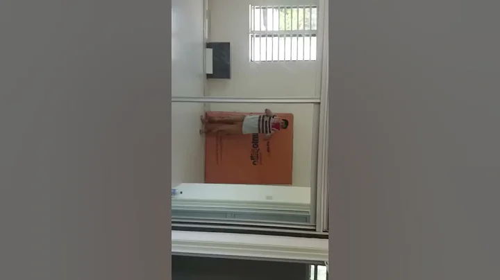 AntiJump Wardrobe With Soft Close Sliding Door