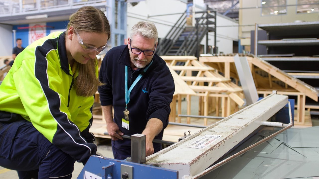 Inspire your plumbing career | Pre-apprenticeships at Holmesglen