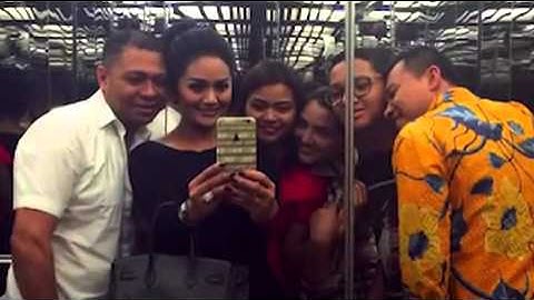 Sempat Memanas, Aurel Hermansyah dan Krisdayanti Berdamai