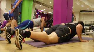 TWIST STUDIOS BOOTCAMP PERFORMS ROXANNE BURPEE CHALLENGE