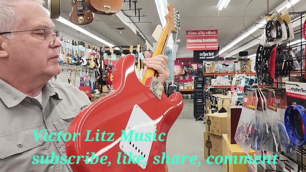 “3 Electric Guitars, 3 Vibes: Classic Strat, Bullet Mustang & USA Custom Surf Machine!”