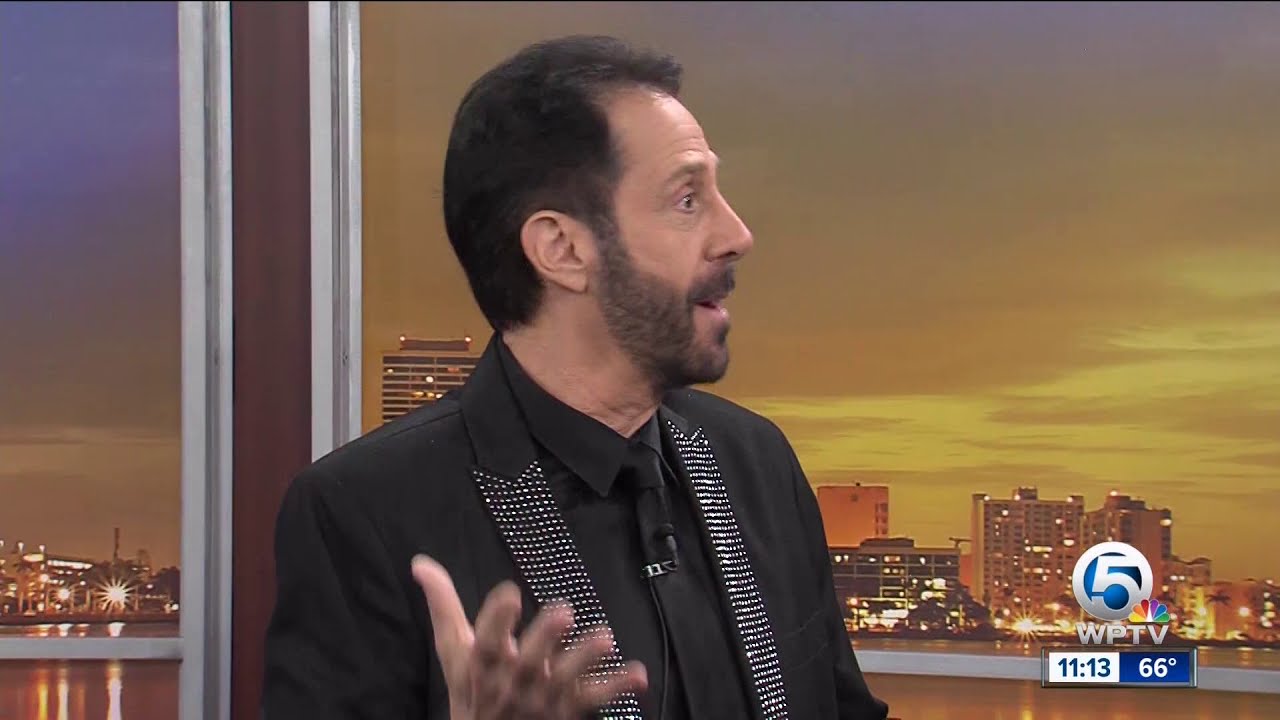 North Carolina Mentalist Gary Goodman performs magic.