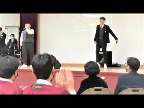 [일반인들의 랩 라이브] 졸업식에서 후배들의 무대 미운오리새끼 (허성현) 커버! 분위기 너무 좋다