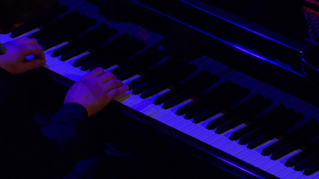 Watch Wim Mertens - The Belly on YouTube Watch Wim Mertens - The Belly on YouTube