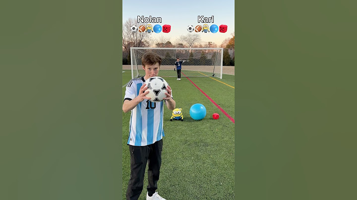 1v1 Soccer Challenge with @Karl!