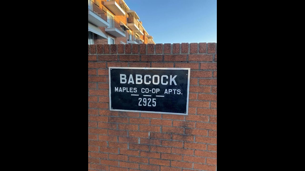 2925 W 13 Mile Road 304, Royal Oak, MI - 20230011678