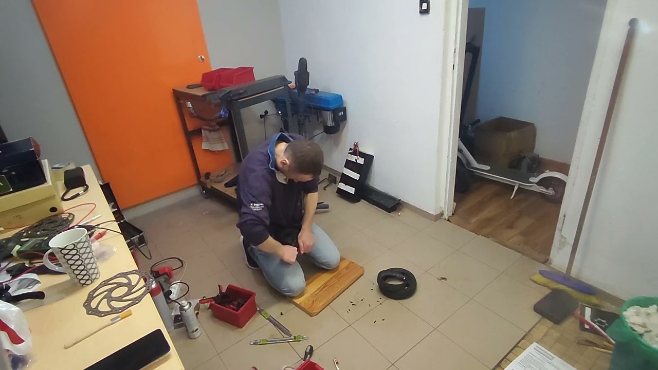 Xiaomi M365 Rear Tire & Inner Tube Replacement | Step-by-Step Guide