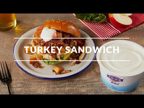 christmas-turkey-sandwich