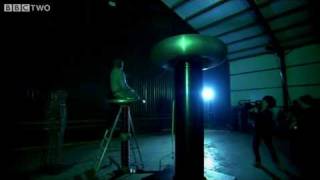 Human Lightning Rod - Richard Hammond's Engineering Connections episode 5 preview - BBC