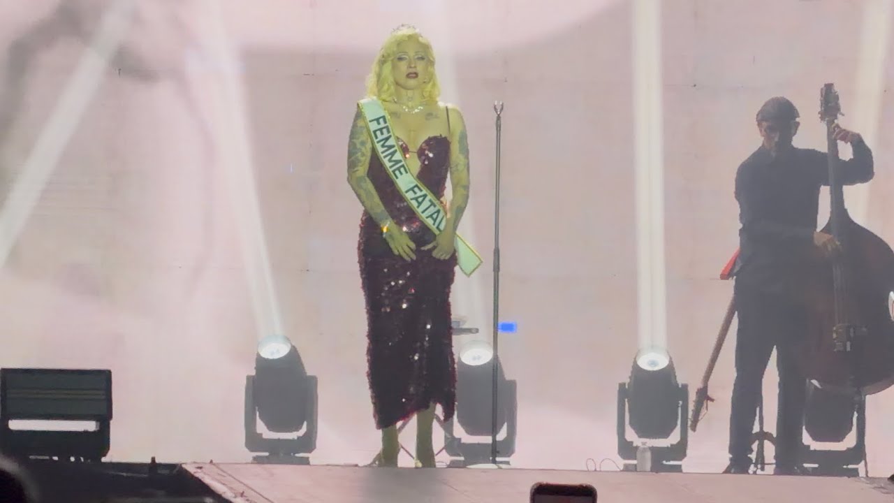 Mon Laferte - Veracruz (En Vivo / Carnaval de Veracruz 2026) Femme Fatale Tour