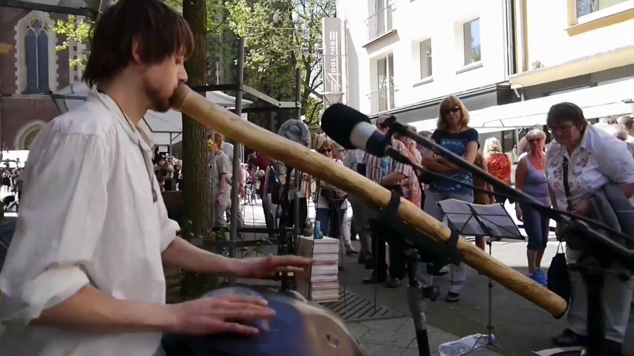 Handpan and Didgeridoo Fabian Küpper, multitaskingbusking (Part 1/4