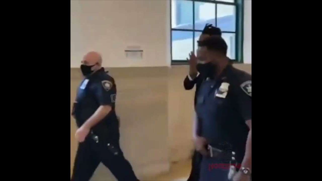 Watch Jay Z Walking Out of Court "Smoking On That Pack Tonight" I Got 98 Problems Now 😂 on YouTube Watch Jay Z Walking Out of Court "Smoking On That Pack Tonight" I Got 98 Problems Now 😂 on YouTube