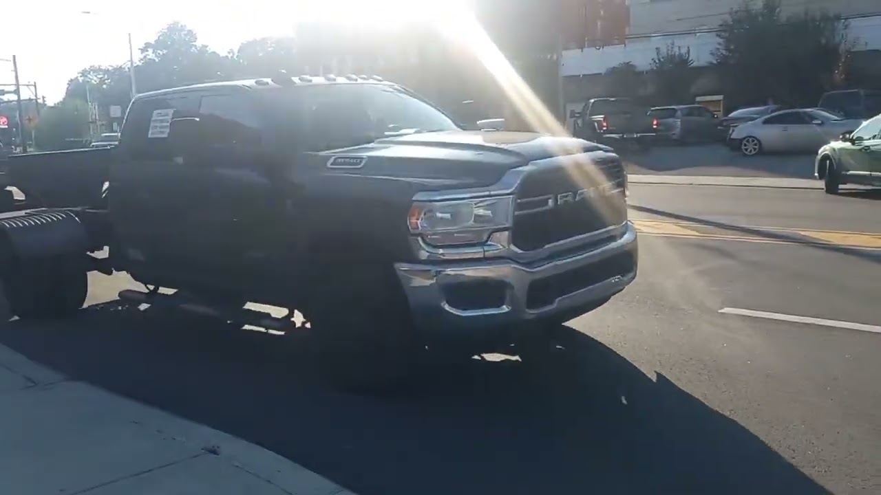 2021 Dodge Challenger. Norristown, PA 19401 to Laredo, TX 78040.