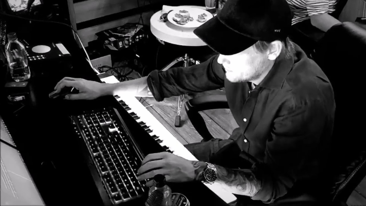 Avicii - Never Leave Me | making of (voice memo)