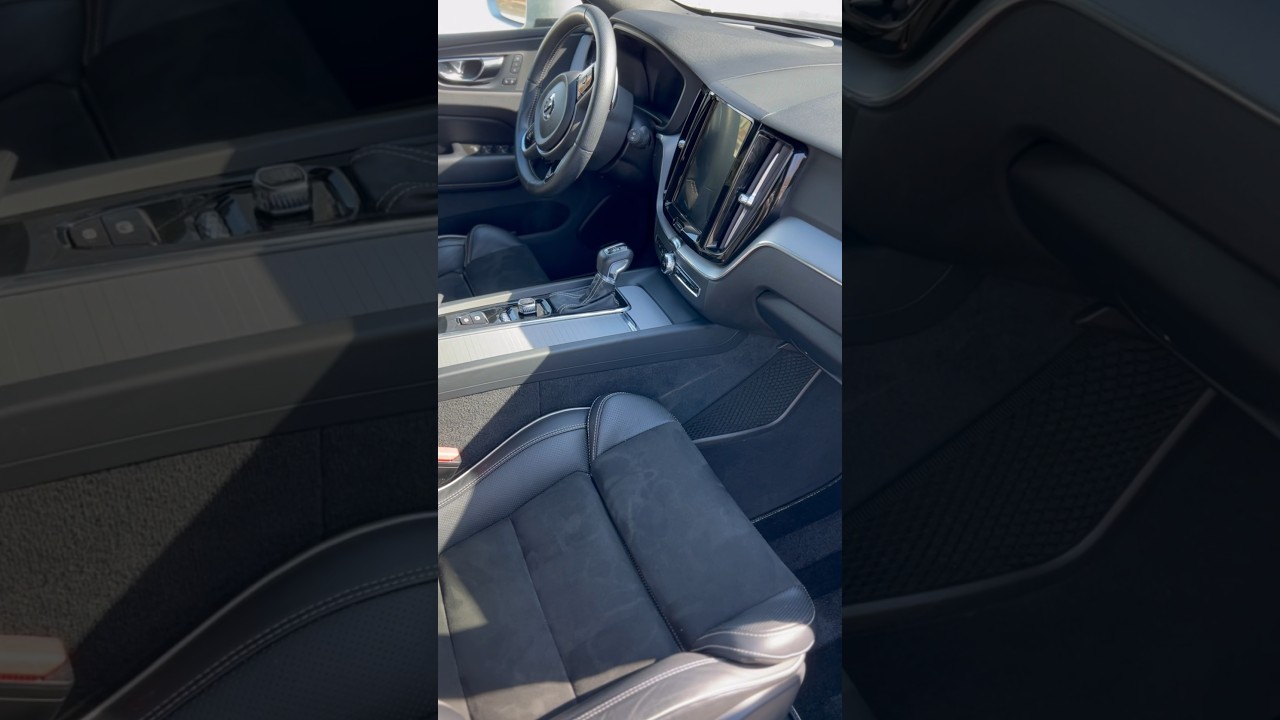 Detailed Volvo XC60 R-Design