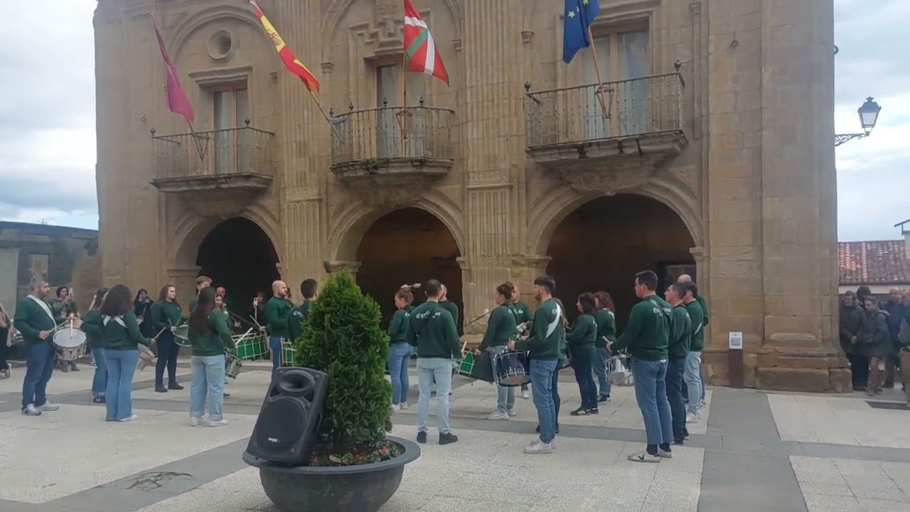 l Exaltación  de Bandas de Tambores en Labastida(Araba)