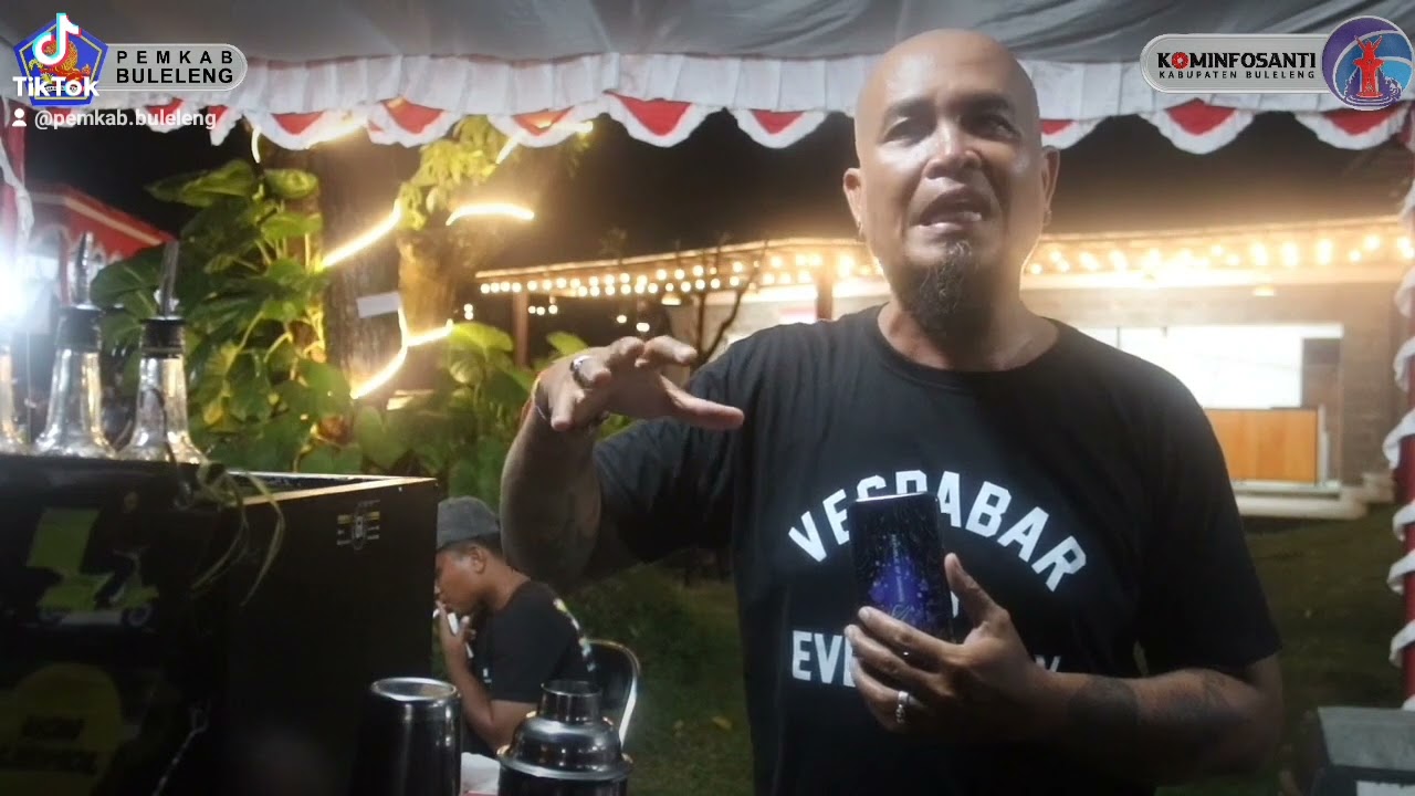 Vespa dan arak menjadi kombinasi unik yang disuguhkan oleh Vespabar Mixology