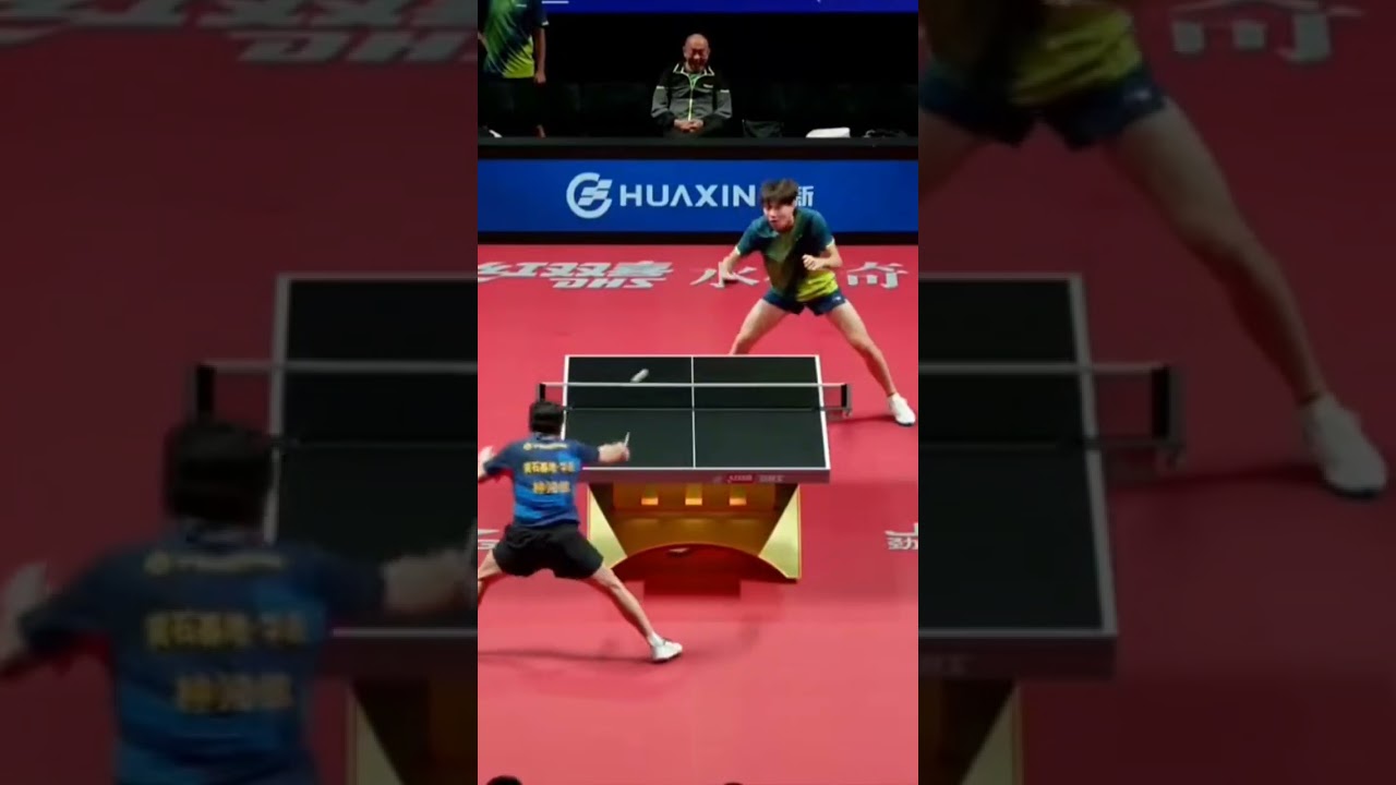 Lin Shidong make funny serve in China Super League