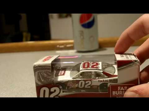 Nascar Diecast review on David Gilliland's 2009 Farm Bureau Insurance Toyota(PROMO)