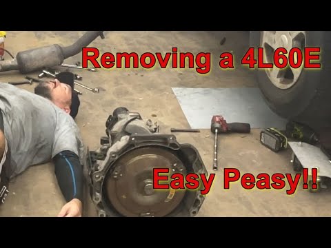 Removing a 4L60E transmission from a 2004 Chevy Trailblazer 2WD - YouTube