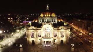 Volando Sobre La Ciudad De México De Noche - Flying México