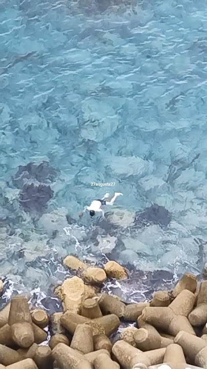 #Snorkling dulu di #pantai atau #laut #bangeodong #ulsan #southkorea mumpung cuaca lagi #bersahabat