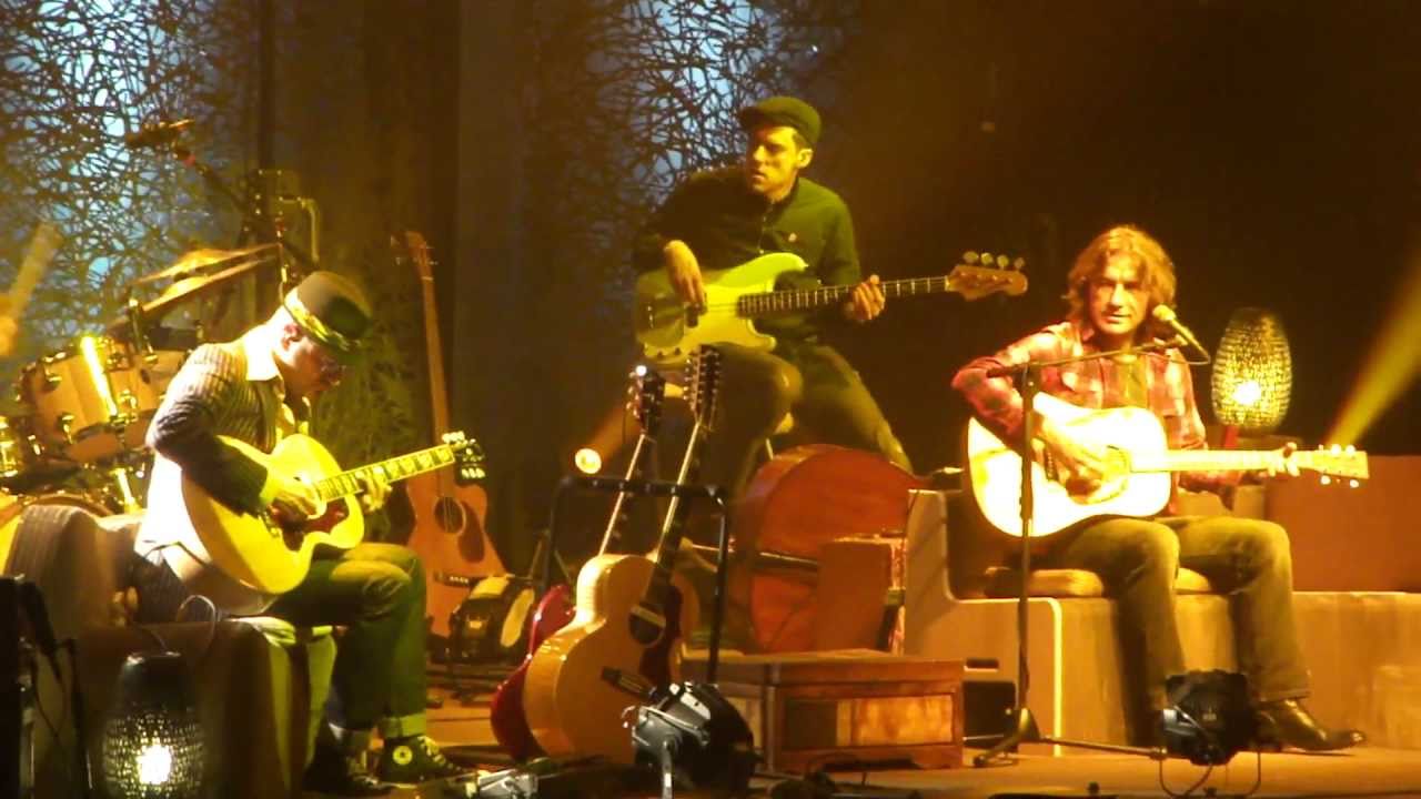 Tu che conosci il cielo (versione acustica) - Ligabue live @ Pala Bigi