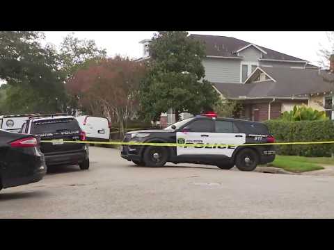 Homicide detectives investigating fatal shooting in Woodland Heights