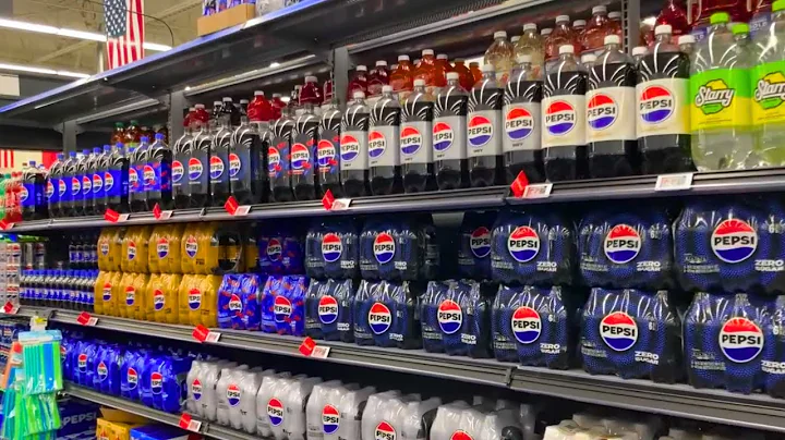 COKE AND PEPSI PRODUCTS & DISPLAYS AT WALMART (11-17-2025)