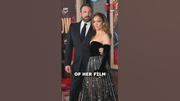 Ben Affleck got into a intense conversation with JLo at her premiere #jlo #benaffleck
